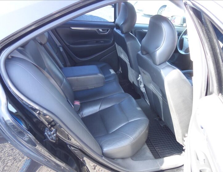 Volvo S60 Sedan 2,4 l 120 kw