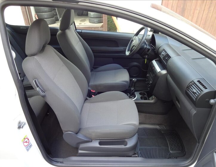 Volkswagen Fox Hatchback 1,4 l 51 kw