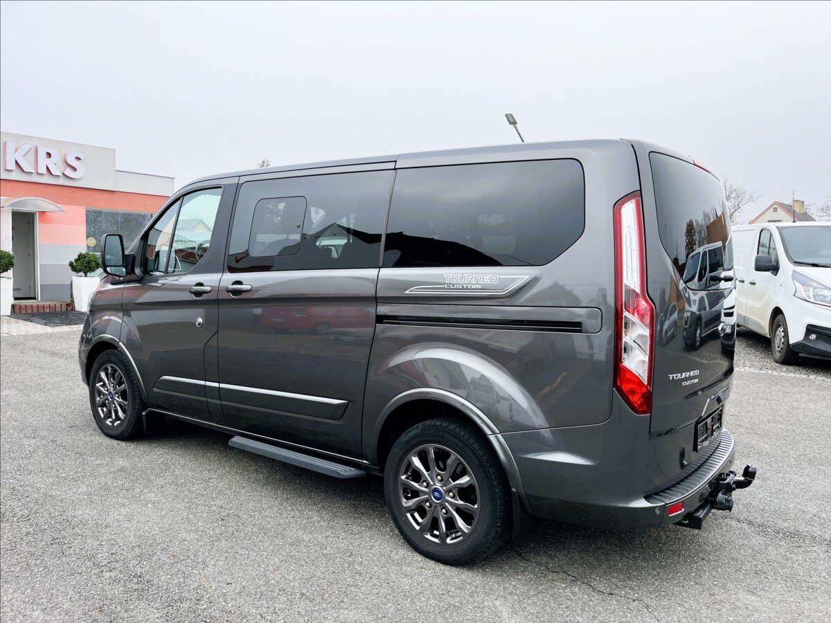 Ford Tourneo Custom