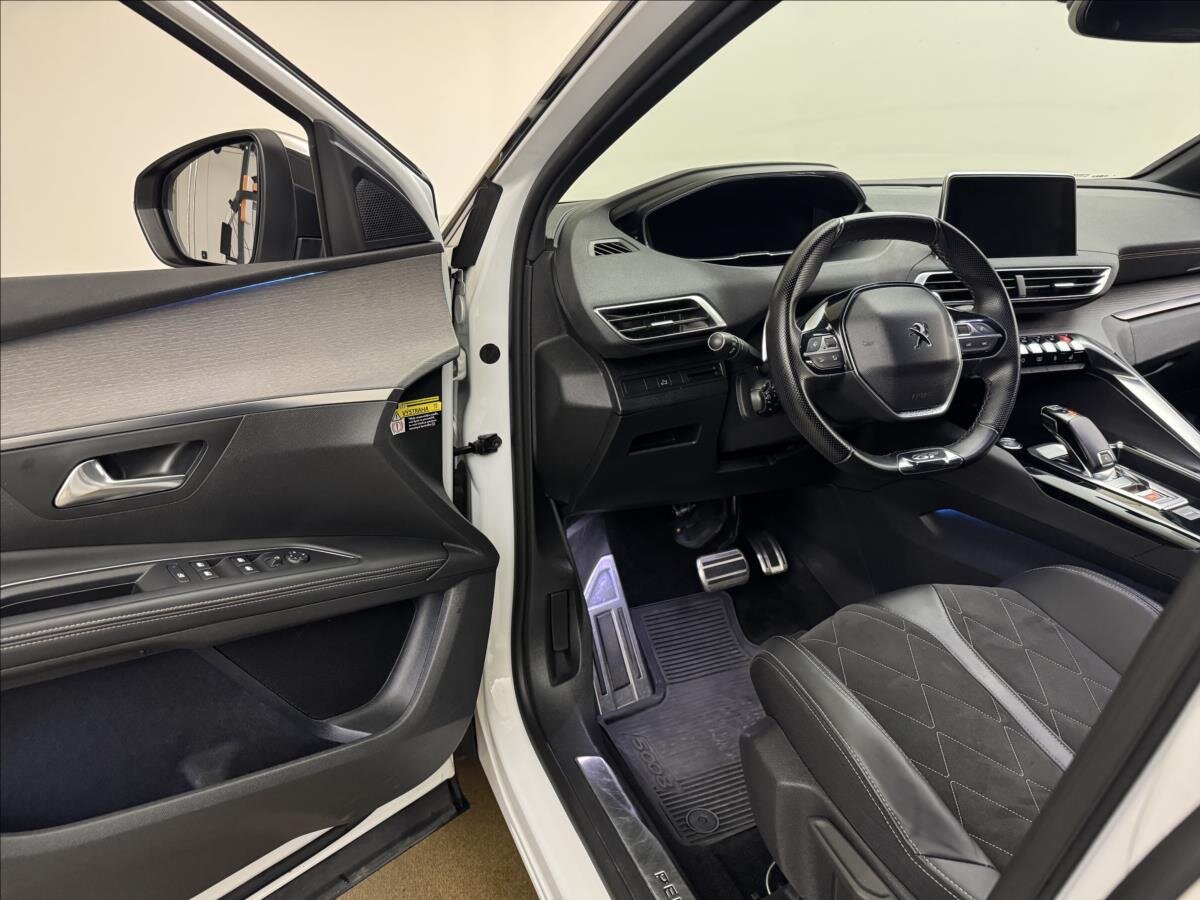 Peugeot 5008 SUV / Terénní 2,0 l 133 kw