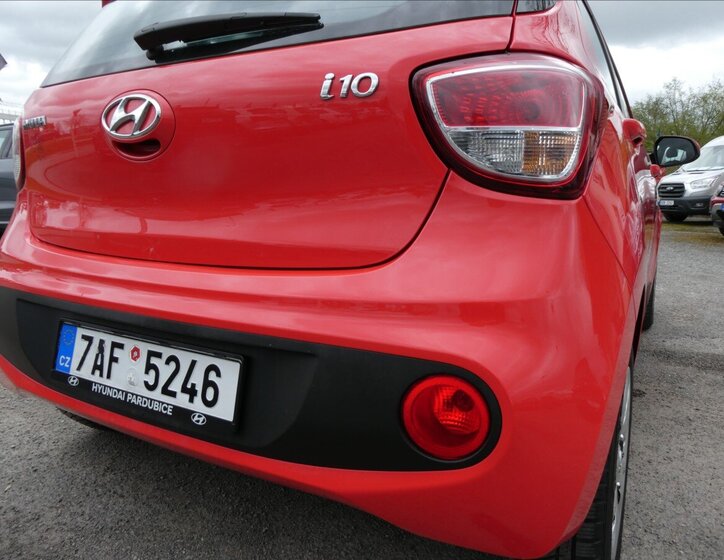 Hyundai i10 Hatchback 998,0 49 kw