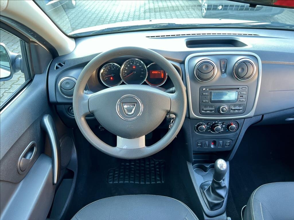 Dacia Sandero Hatchback 1,1 l 55 kw