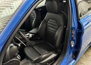 Alfa Romeo Giulia Sedan / Limuzína 2,0 l 206 kw