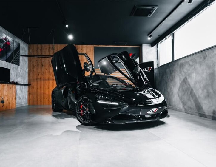 McLaren 720S 16