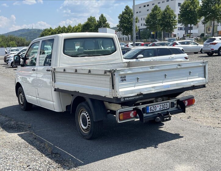 Volkswagen Transporter Valník 2,5 l 96 kw