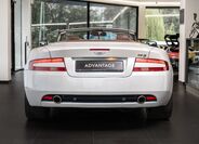 Aston Martin DB9 3