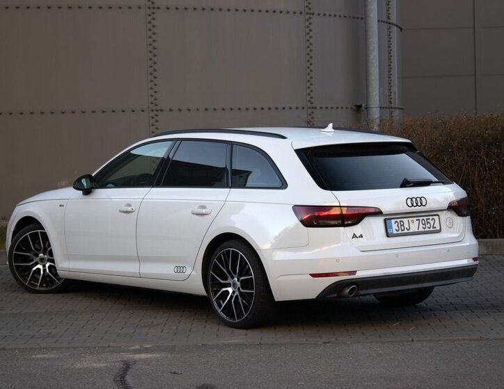 Audi A4 Kombi 2,0 l 110 kw
