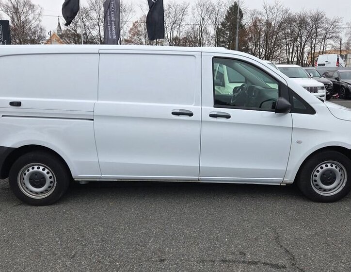Mercedes-Benz Vito 7