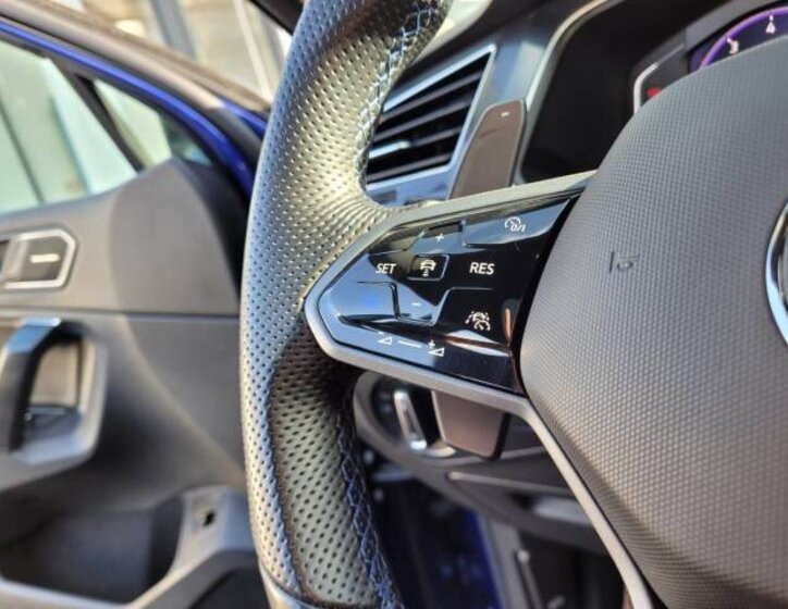 Volkswagen Tiguan SUV 2,0 l 235 kw