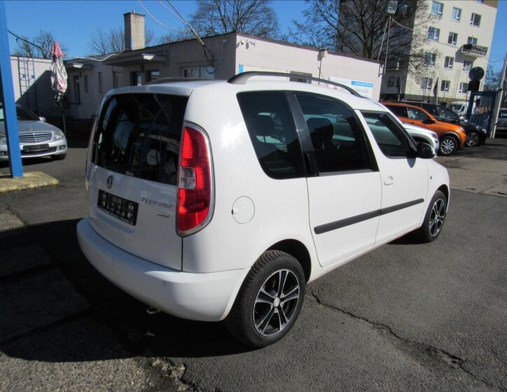 Škoda Roomster Kombi 1,2 l 51 kw