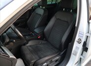 Volkswagen Passat 10