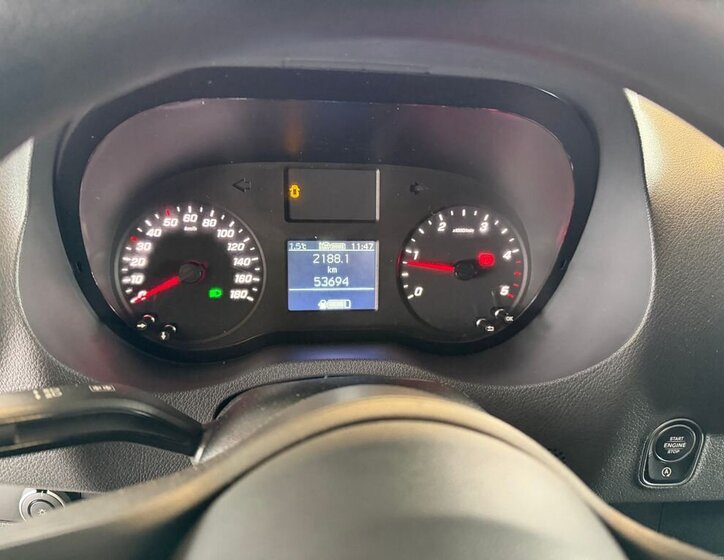 Mercedes-Benz Sprinter 13