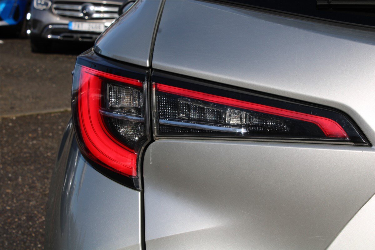 Toyota Corolla Kombi 2,0 l 112 kw