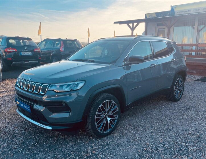 Jeep Compass SUV / Terénní 1,6 l 96 kw