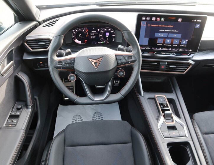 Cupra Formentor SUV / Terénní 2,0 l 195 kw