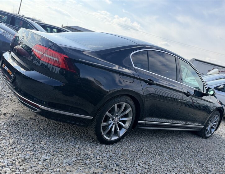 Volkswagen Passat Sedan / Limuzína 2,0 l 110 kw