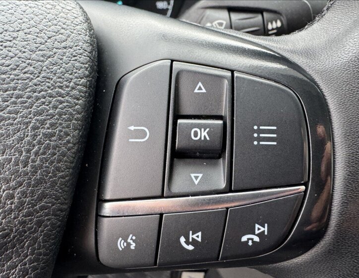 Ford Transit Custom 38