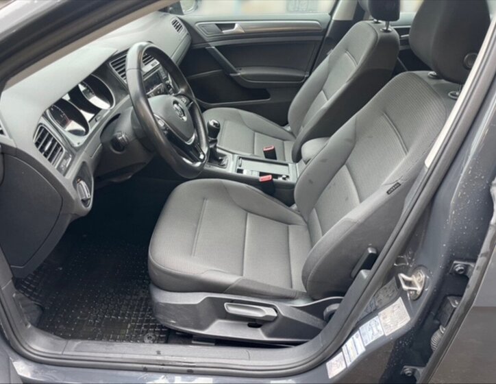 Volkswagen Golf Kombi 1,6 l 85 kw