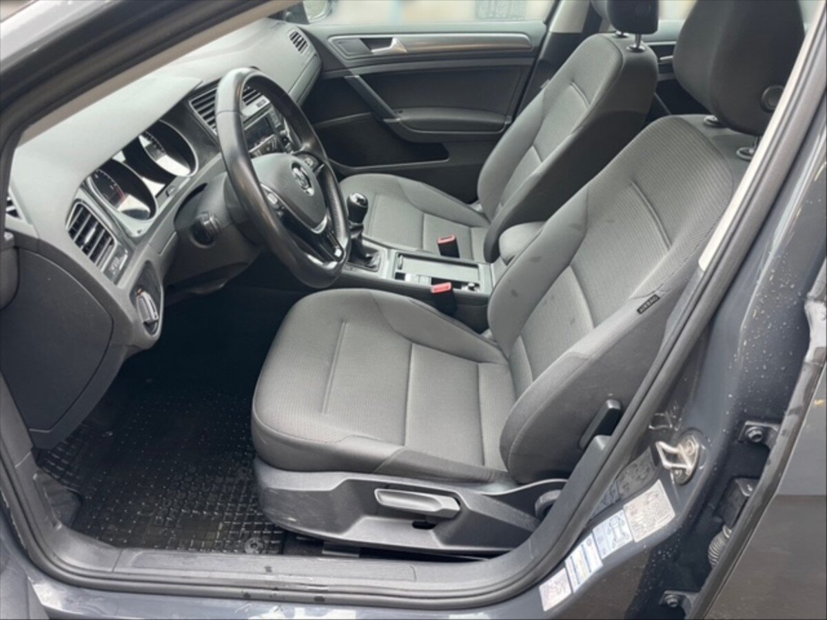 Volkswagen Golf Kombi 1,6 l 85 kw