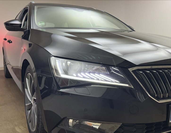 Škoda Superb Kombi 2,0 l 110 kw