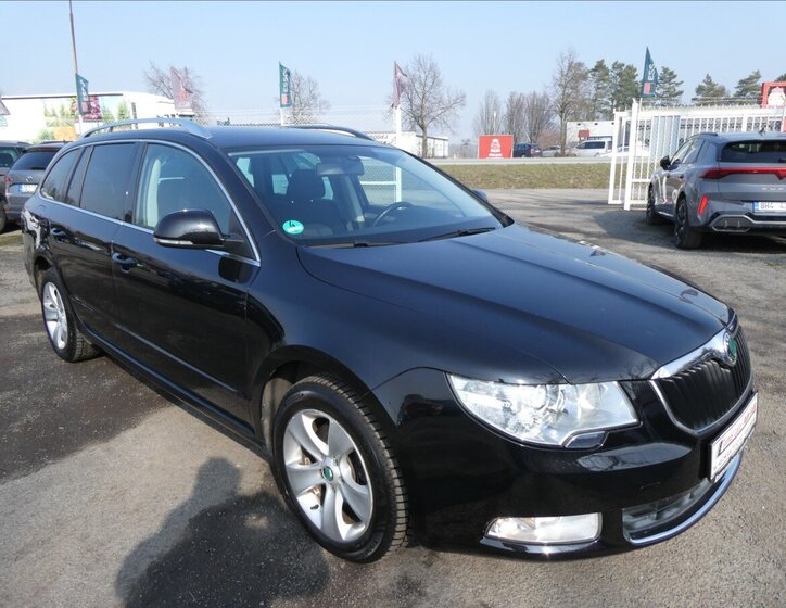 Škoda Superb Kombi 2,0 l 103 kw