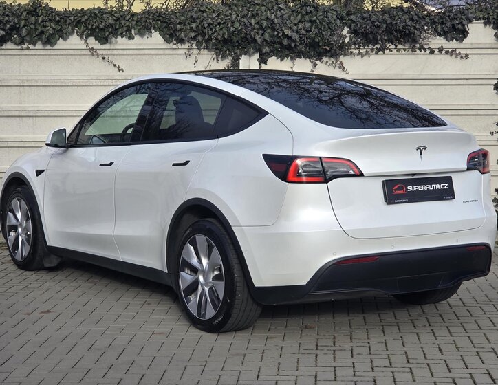 Tesla Model Y SUV 0,0 378 kw