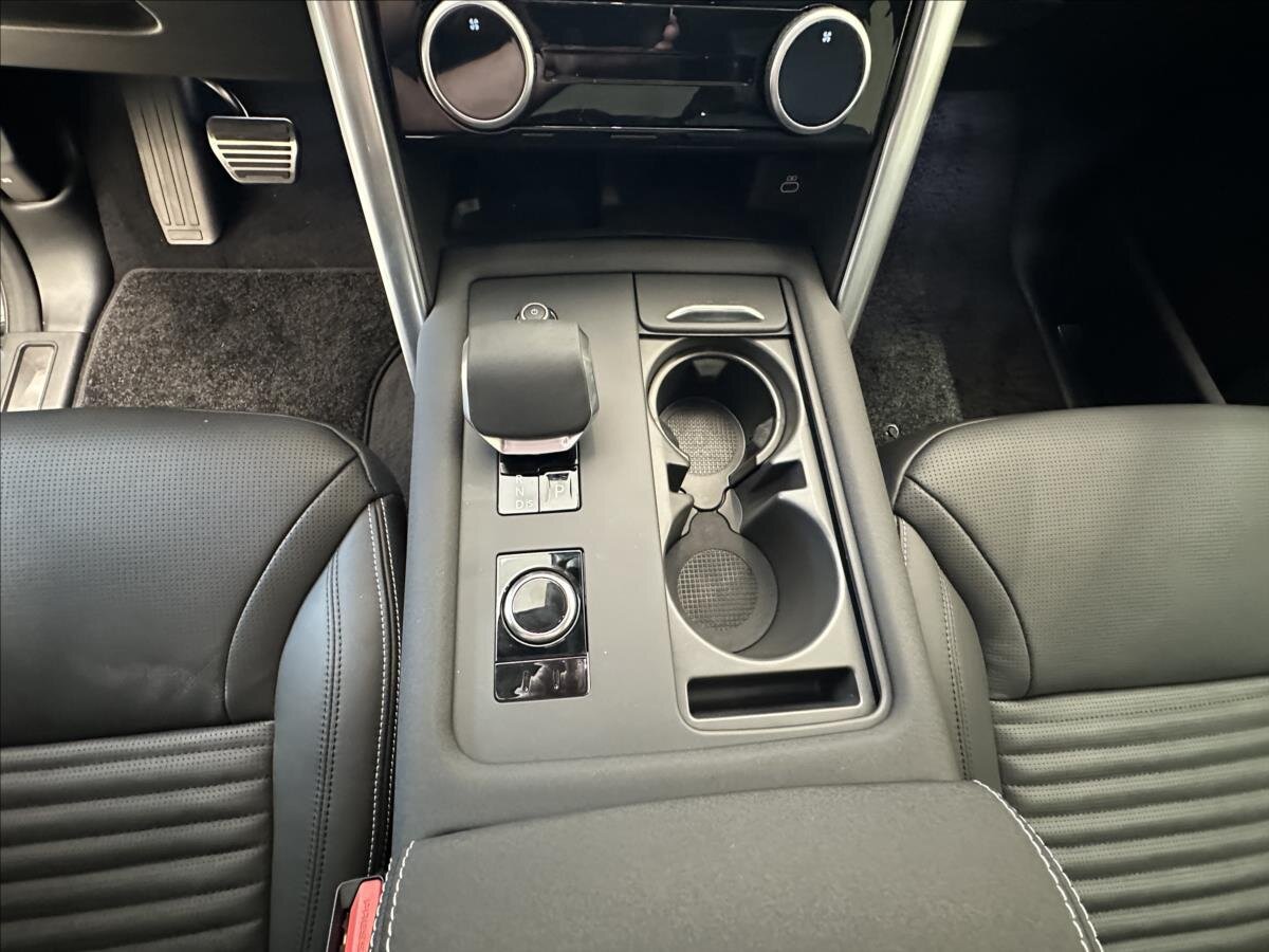 Land Rover Discovery SUV / Terénní 3,0 l 257 kw