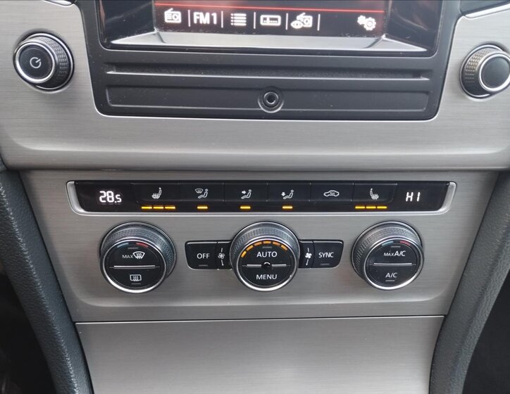 Volkswagen Golf Hatchback 1,2 l 63 kw