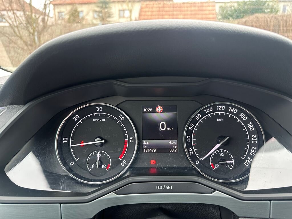 Škoda Superb Kombi 2,0 l 110 kw