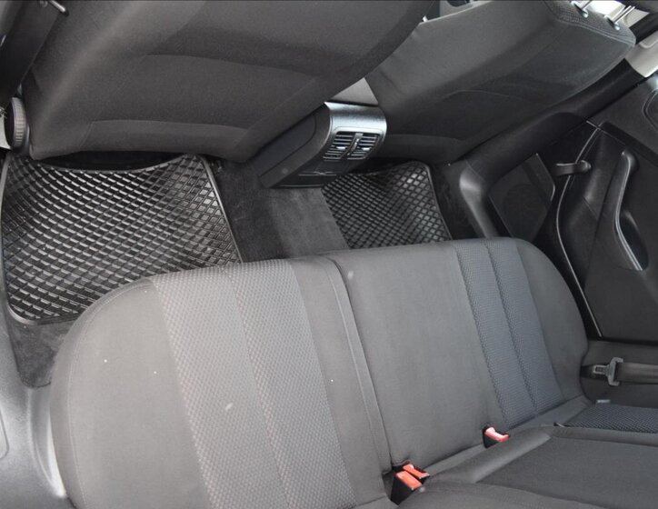 Volkswagen Passat Kombi 1,9 l 77 kw