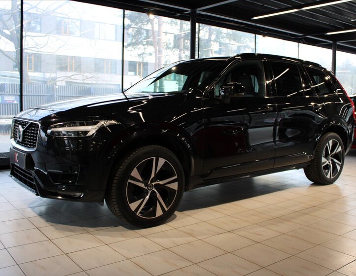 Volvo XC90 SUV / Terénní 2,0 l 173 kw