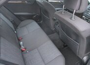 Mercedes-Benz Třídy C Sedan / Limuzína 1,8 l 115 kw
