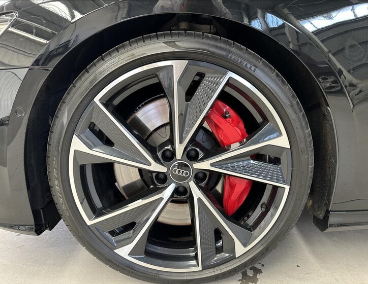 Audi S6 Kombi 3,0 l 253 kw