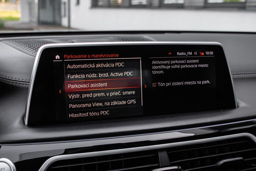 BMW Řada 7 Sedan 3,0 l 294 kw