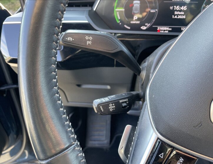 Audi e-tron Kombi 0,0 300 kw