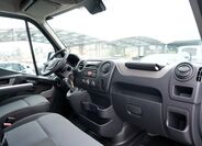Nissan NV400 24