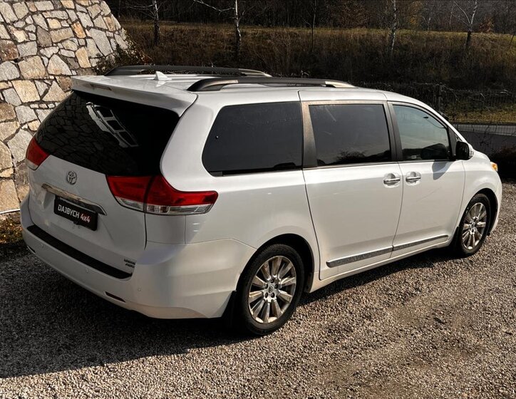 Toyota Sienna MPV 3,5 l 198 kw