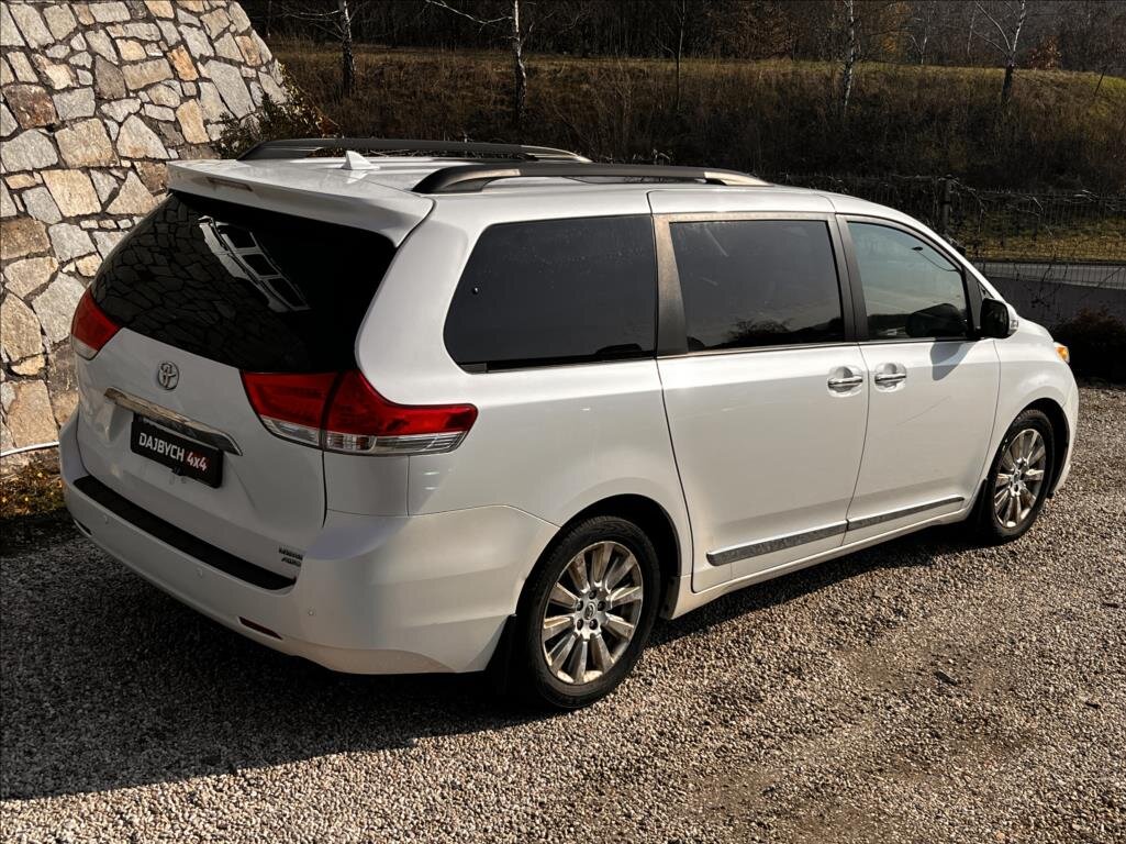 Toyota Sienna MPV 3,5 l 198 kw
