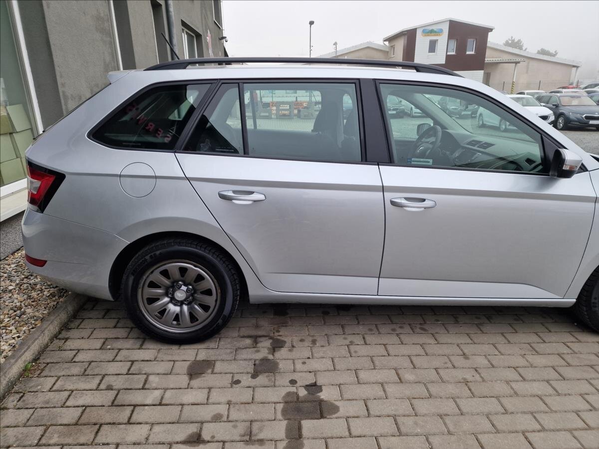 Škoda Fabia Kombi 999,0 70 kw