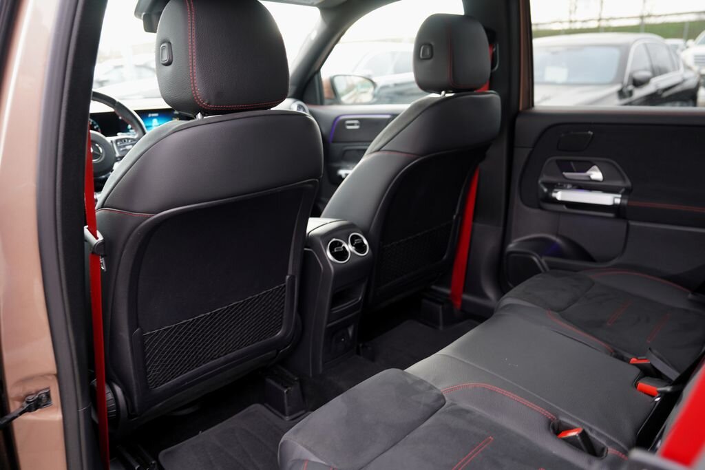 Mercedes-Benz GLB SUV / Terénní 2,0 l 225 kw