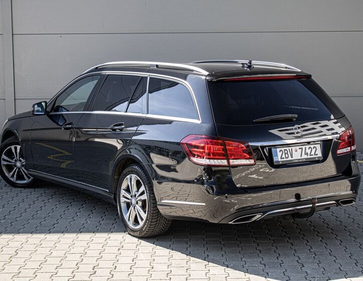 Mercedes-Benz Třídy E Kombi 3,0 l 190 kw