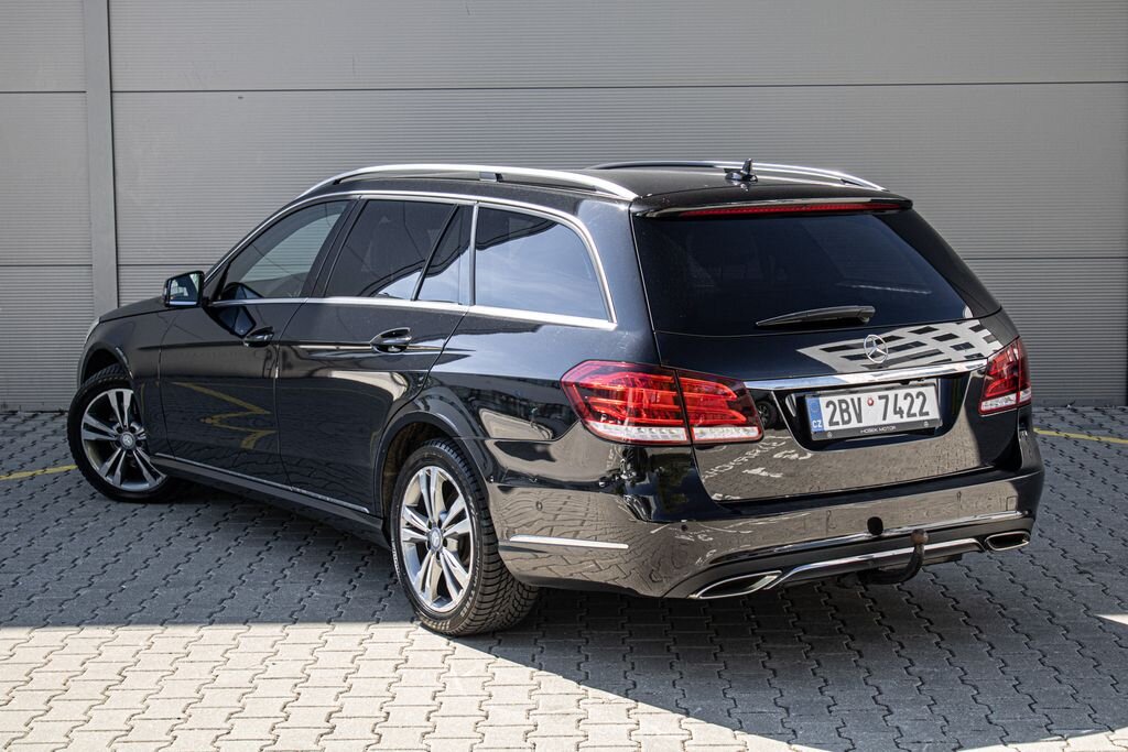 Mercedes-Benz Třídy E Kombi 3,0 l 190 kw