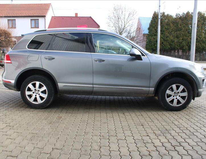 Volkswagen Touareg 3