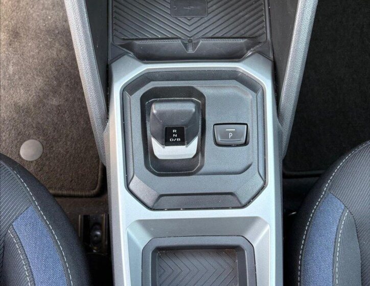 Dacia Duster SUV / Terénní 1,6 l 140 kw