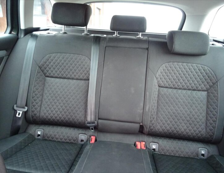 Škoda Superb Kombi 1,6 l 88 kw