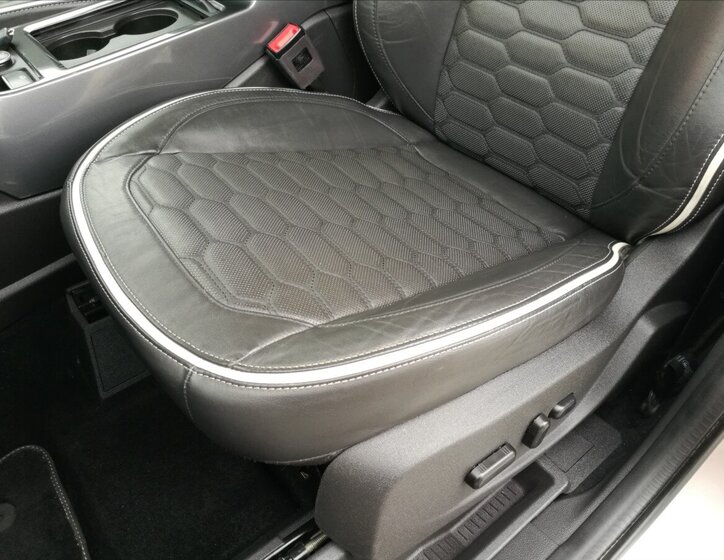 Ford Kuga SUV / Terénní 2,0 l 110 kw