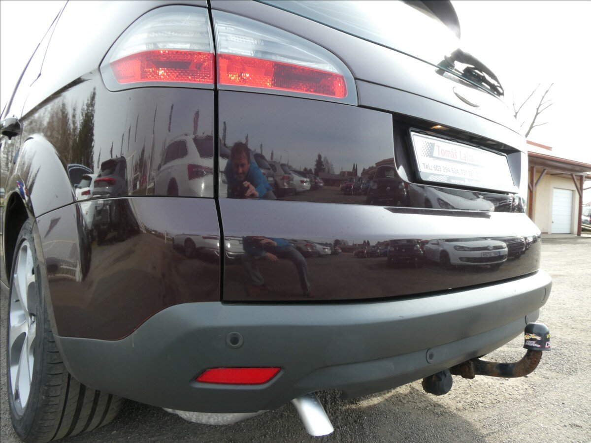 Ford S-MAX MPV 2,0 l 107 kw