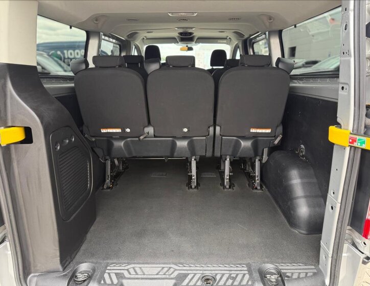 Ford Transit Custom 12