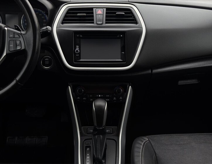 Suzuki SX4 S-Cross SUV / Terénní 1,6 l 88 kw