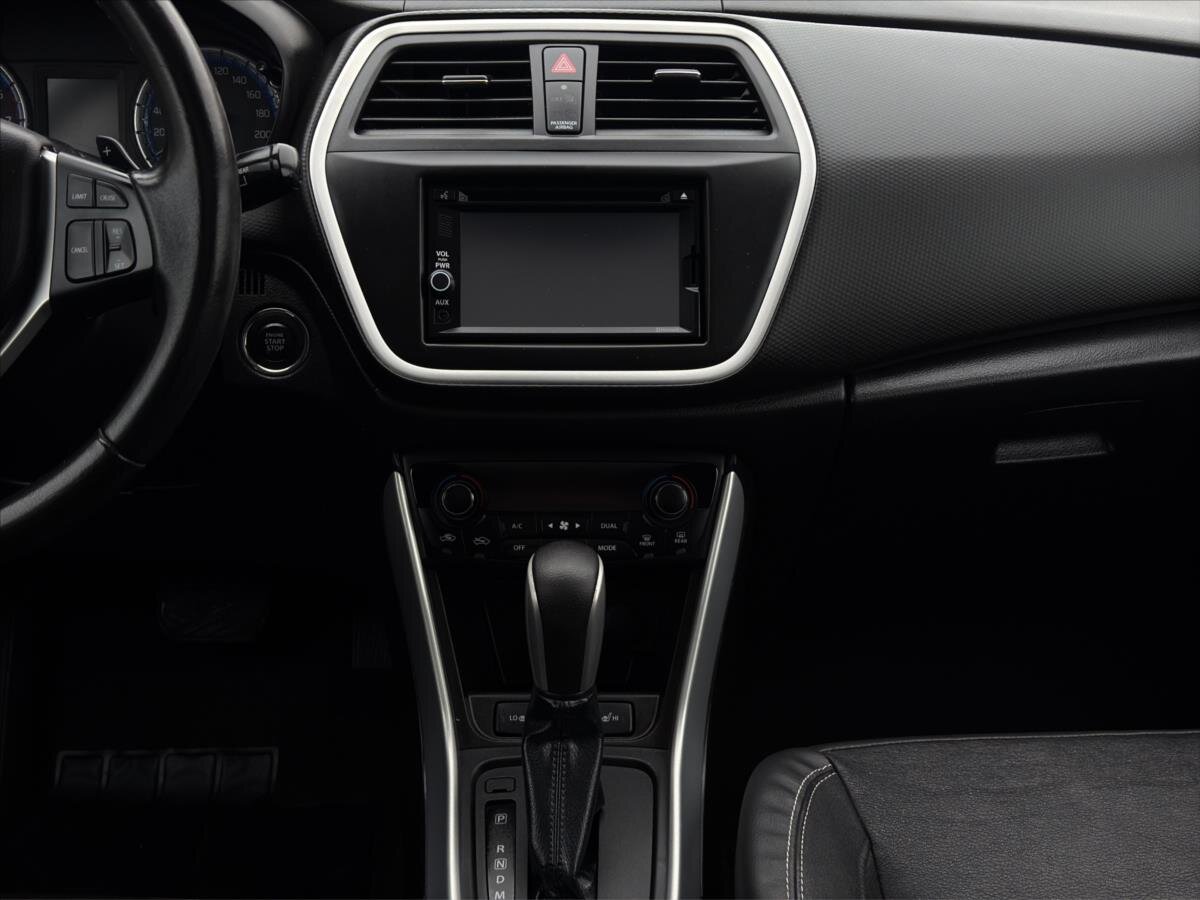 Suzuki SX4 S-Cross SUV / Terénní 1,6 l 88 kw